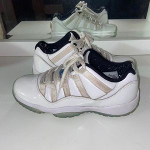 Jordan 11 Low Legend Blue GS 🩵